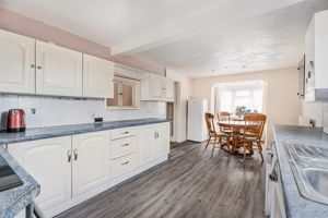 Kitchen/Diner- click for photo gallery